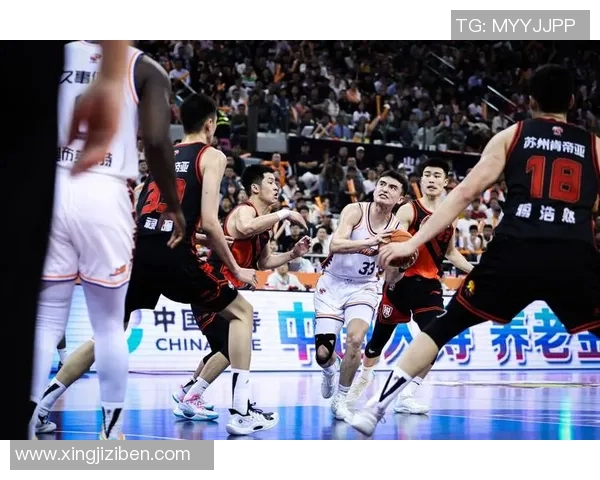 吴冠希在篮球赛场上的成长与突破展现了中国篮球的新希望与未来潜力 吴冠希在篮球赛场上的成长与突破展现了中国篮球的新希望与未来潜力